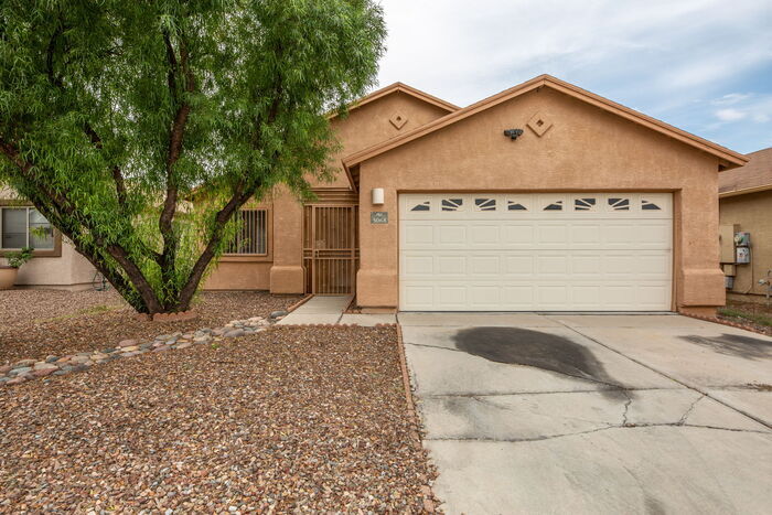 Primary Photo - Tucson - House - $1,595.00 Available Octob...