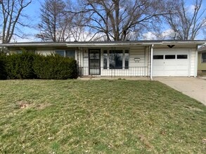 Building Photo - 1001 E Seminary St Building Photo - 1001 E Seminary St