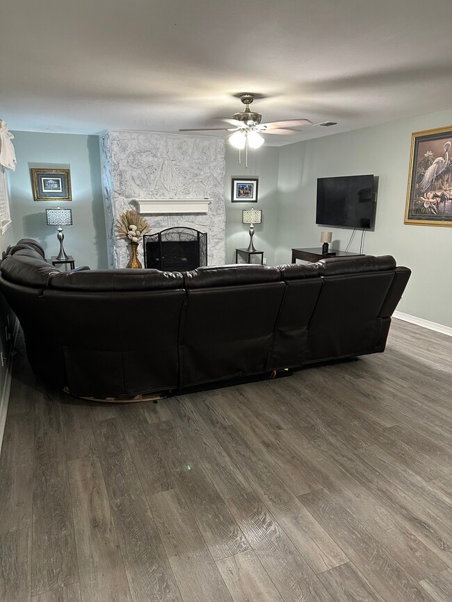 Photo - 236 Pine Ridge Dr House