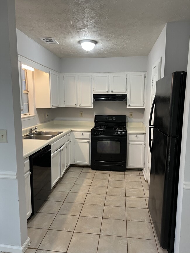 Foto del edificio - 5623 Stonington Trace Pkwy