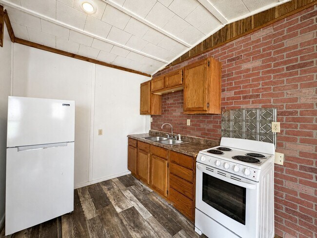 Foto del edificio - 108 Campbell Ln