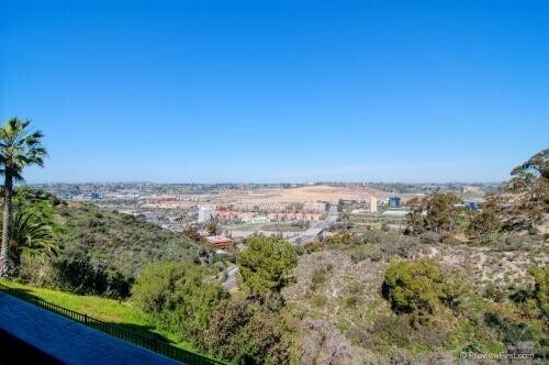Foto del edificio - 2 bedroom, 2 bathroom condo in University Heights