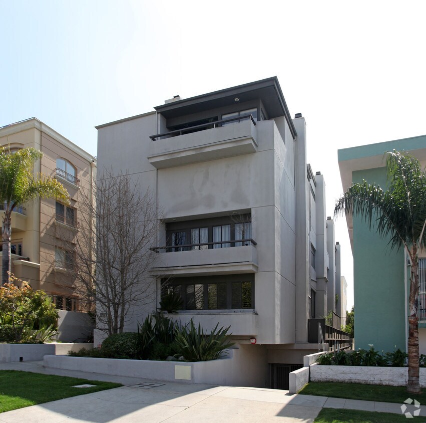 Primary Photo - 11922 Gorham Ave