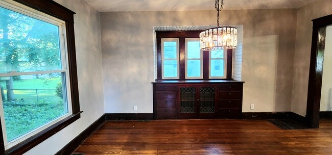 Foto del edificio - 5537 Whiteford Rd