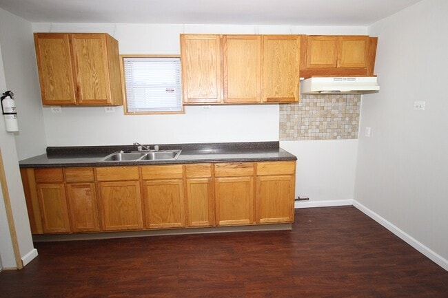 Building Photo - 24703 Brittany Ave