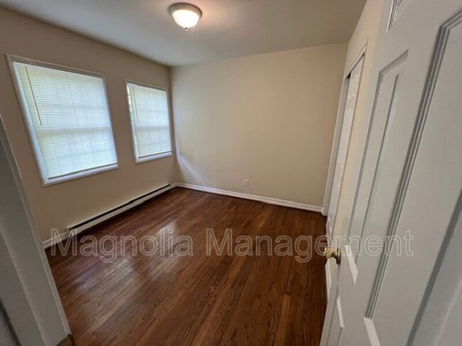 Building Photo - 1212 Parham St