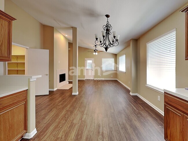 Foto del edificio - 2903 Windy Hollow Ln