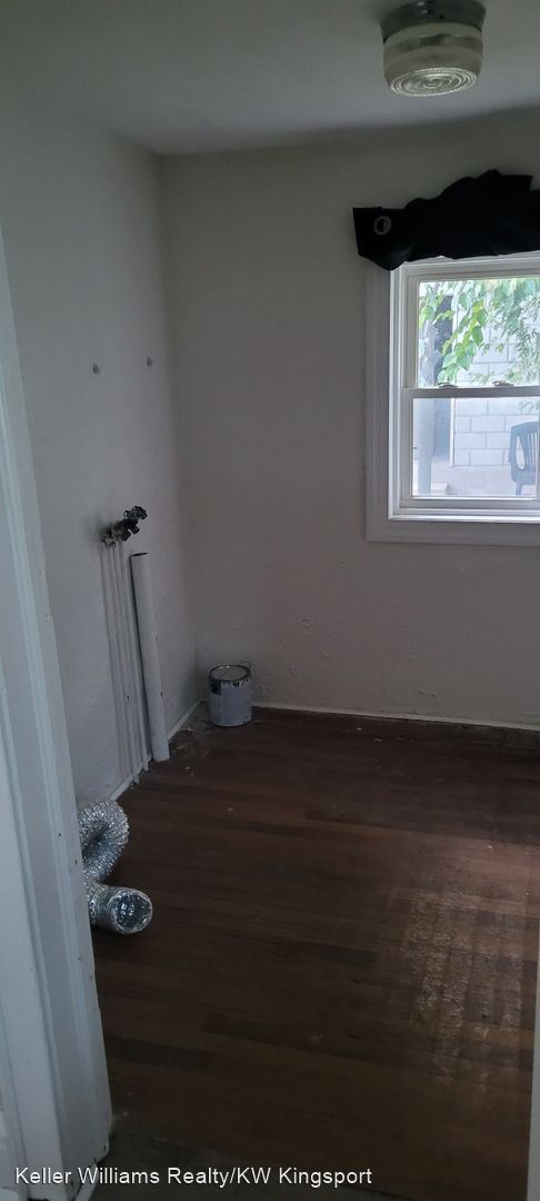 Foto del edificio - 2 br, 1 bath House - 1016 Windsor Ave Unit 2