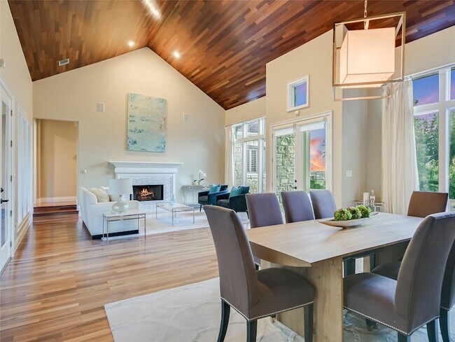 Foto del edificio - 417 Beardsley Ln
