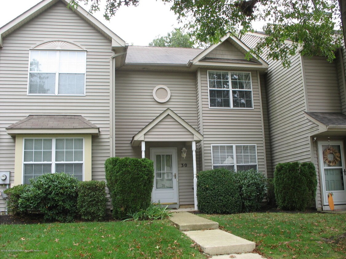 Primary Photo - 30 Westchester Dr