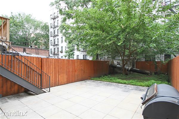 Building Photo - 225 S 4th St