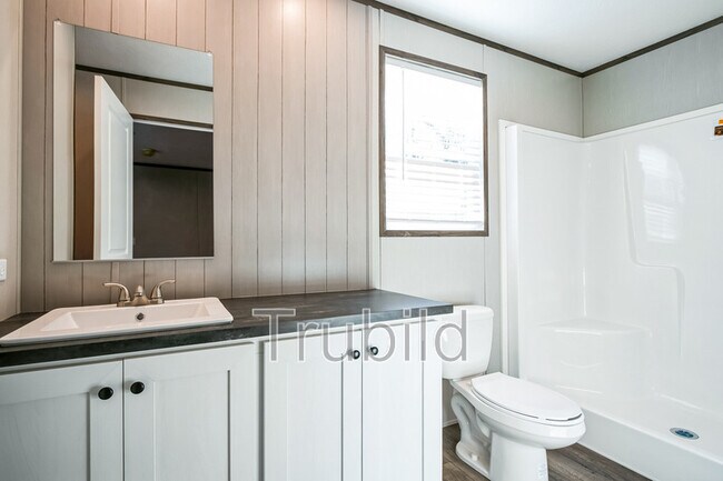 Foto del edificio - 1915 Cardell Rd