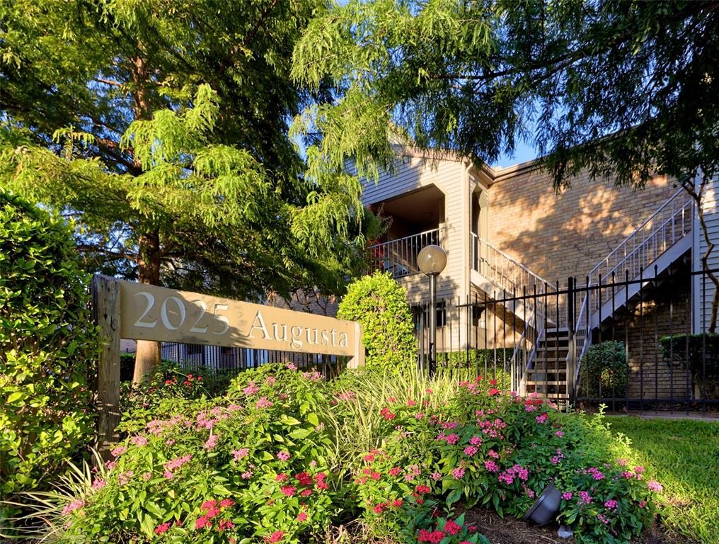 Foto principal - 2025 Augusta Dr