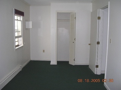 Building Photo - 251 Pleasant St