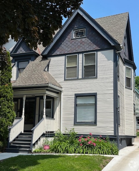 Building Photo - 2726 N Murray Ave