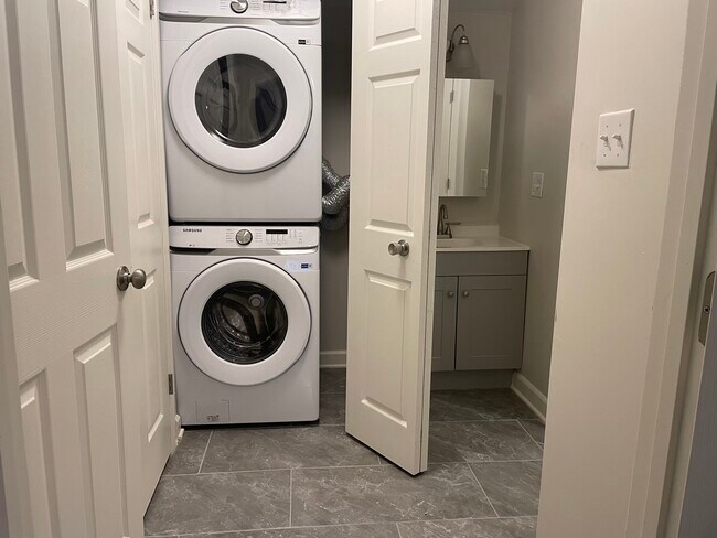 Foto del edificio - 2601 Hale Ave