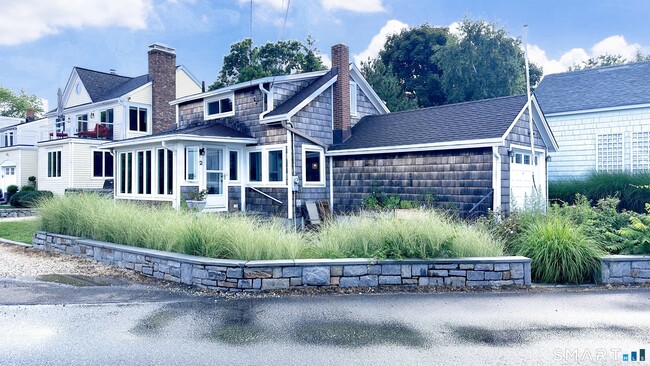 Building Photo - 2 Scofield Pl