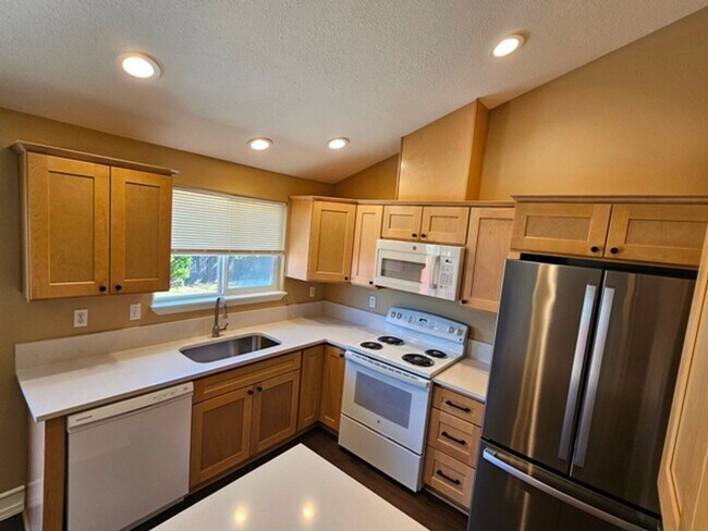 Foto del edificio - 3Bd/2Ba Single Story Home-Available to View!