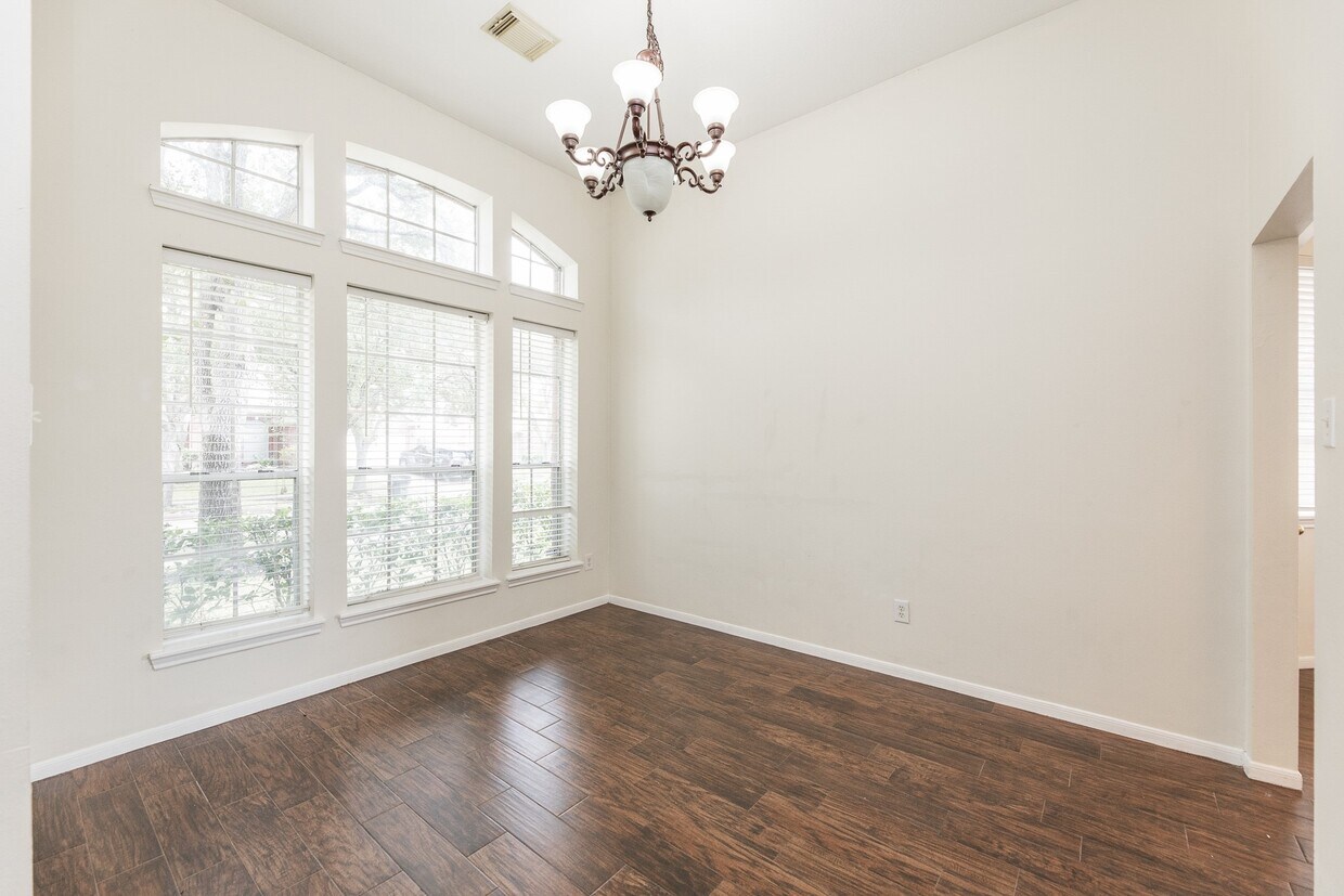 Foto del edificio - 910 Presley Way