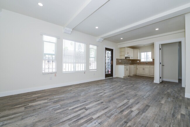 Foto del edificio - 524 W 82nd St