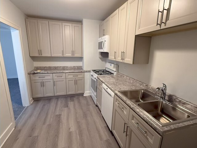 kitchen - 8939 Skokie Blvd