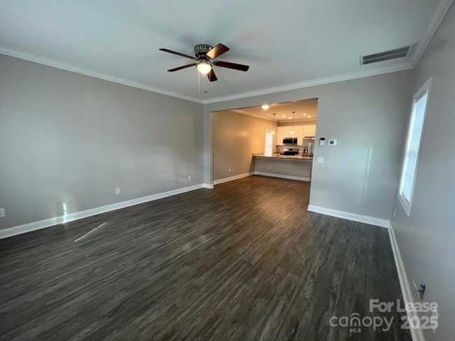 Foto del edificio - 1086 20th St NE