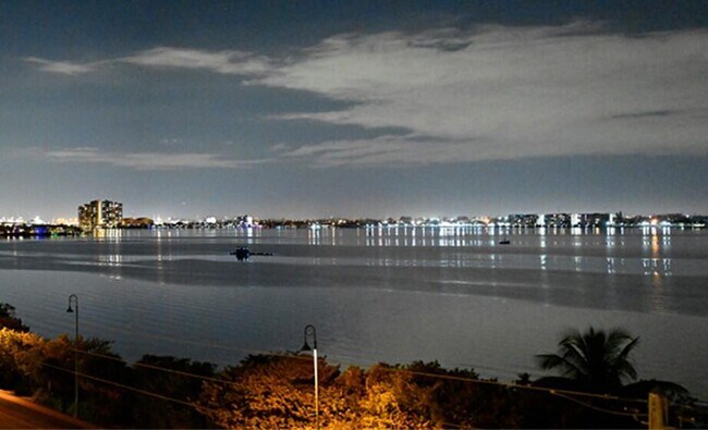 Foto del edificio - 5480 N Ocean Dr