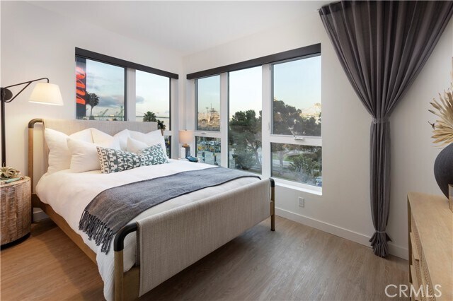 Foto del edificio - 511 S Harbor Blvd