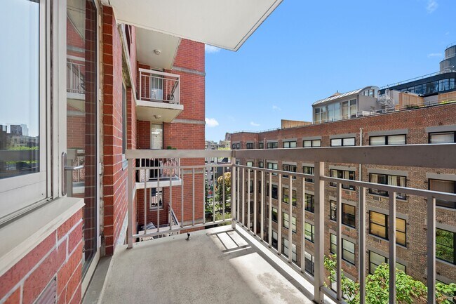 Foto del edificio - 520 W 23rd St