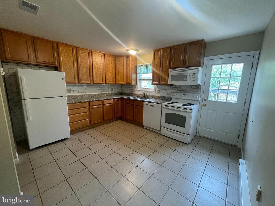 Foto principal - 1167 Ravenwood Rd
