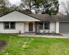 Building Photo - 2031 Lamonte Ln