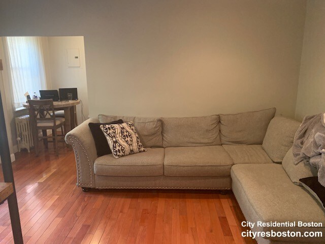 Foto del edificio - 66 Queensberry St
