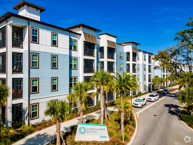 19321 US Highway 19 N Clearwater, FL 33764-3169 - Camden Clearwater