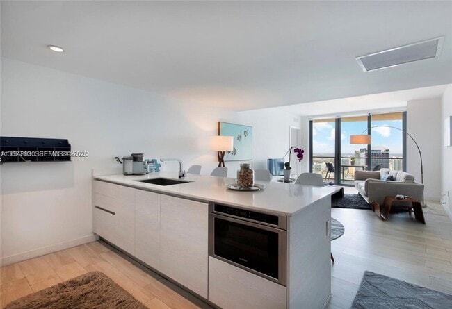 Building Photo - 1300 S Miami Ave