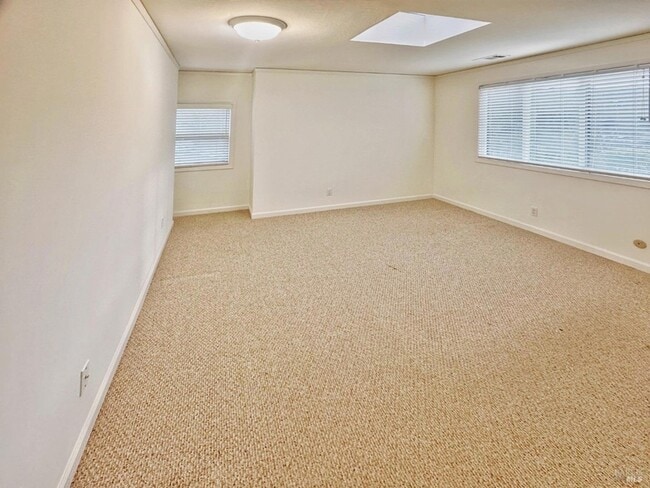 Building Photo - 250 Edgewood Ave