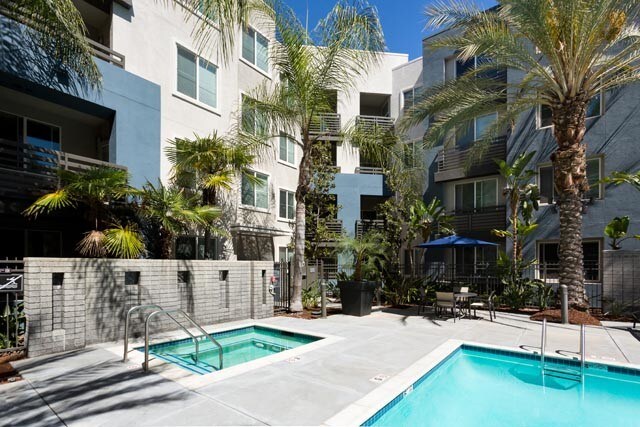 Avalon Warner Place Apartments in Woodland Hills, CA