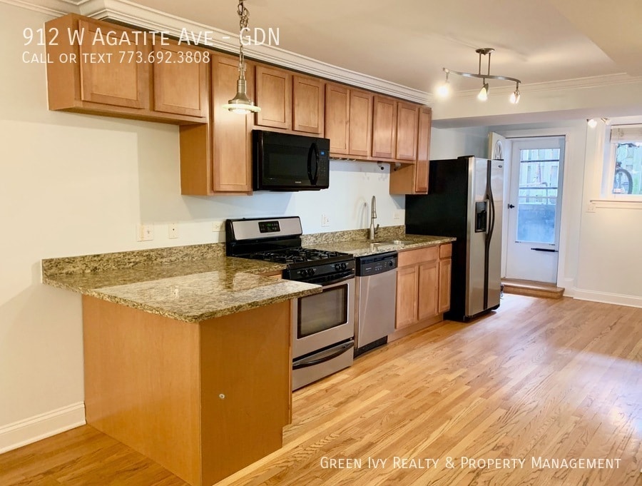 Photo - 912 W Agatite Ave-GDN