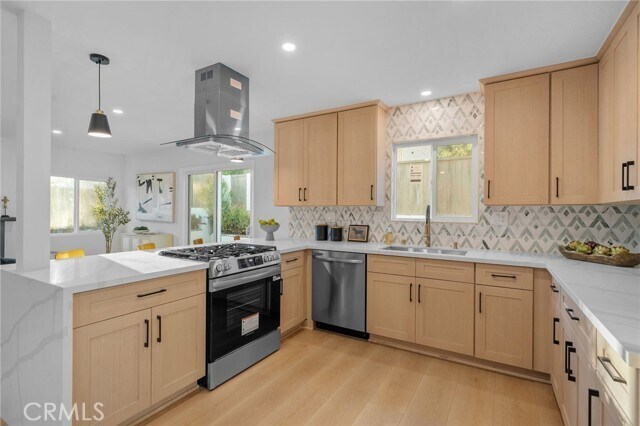 Foto del edificio - 6210 Halstead