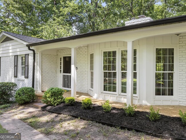 Building Photo - 5305 Peachtree Dunwoody Rd