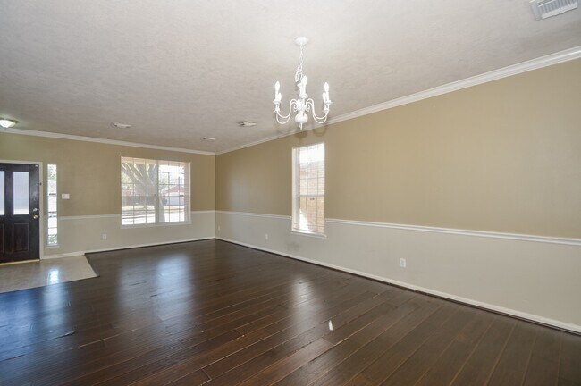 Foto del edificio - 15002 Turphin Way