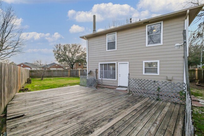 Building Photo - 5450 Evergreen Canyon Rd