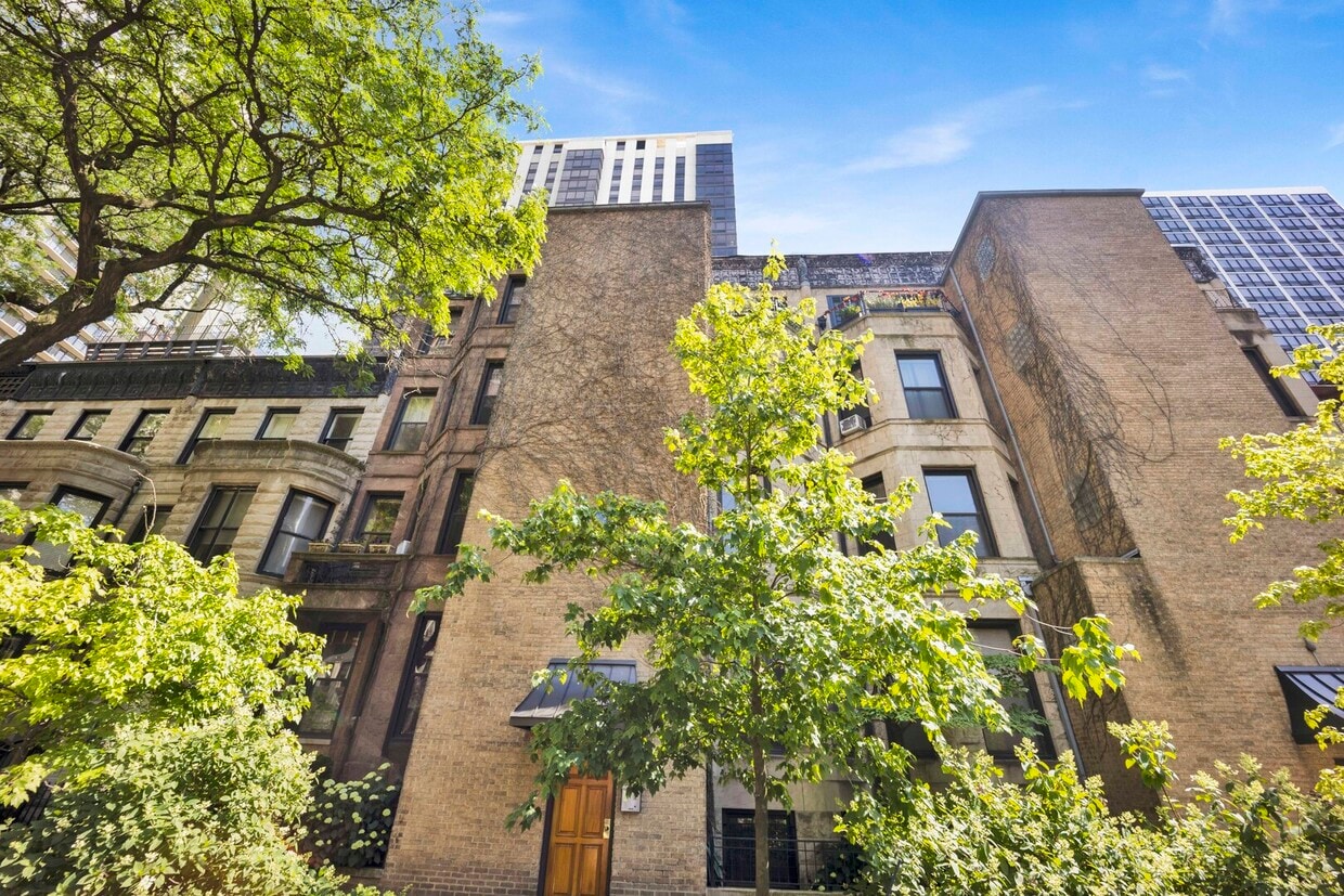 Primary Photo - 63 E Cedar St