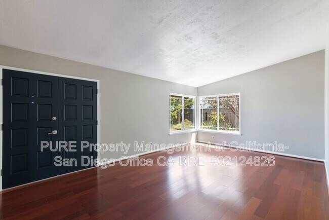 Building Photo - 8209 Calle Del Humo