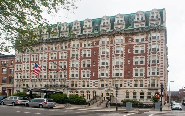 Foto del edificio - 490 Commonwealth Ave