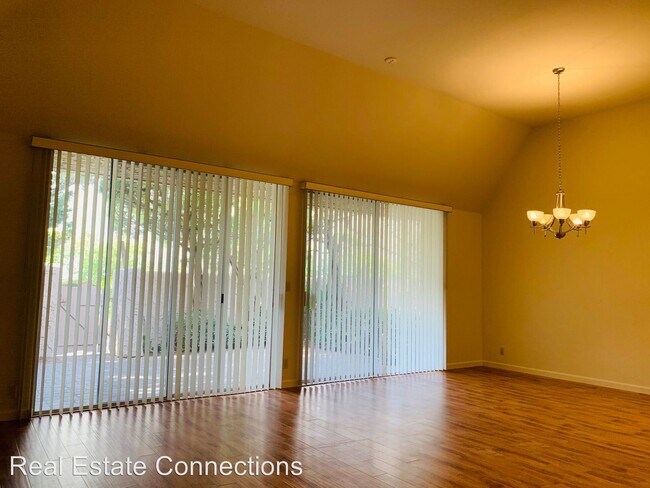 Building Photo - 2 br, 2 bath House - 291 Casitas Bulevar