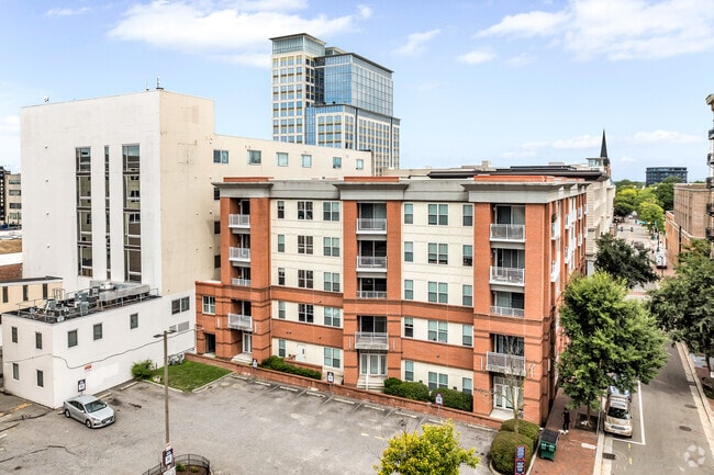 Building Photo - Metro On Granby Apartments