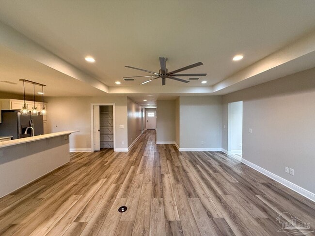 Foto del edificio - 1456 Camrose Pl