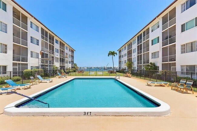 Foto del edificio - 4500 N Flagler Dr