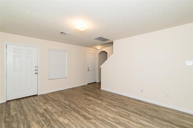 Foto del edificio - 13242 Ingram Gap Ln