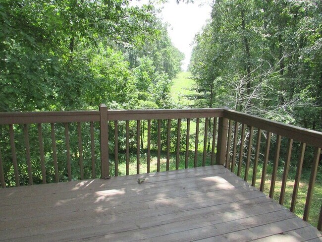 Foto del edificio - 6445 Fouts Mill Rd